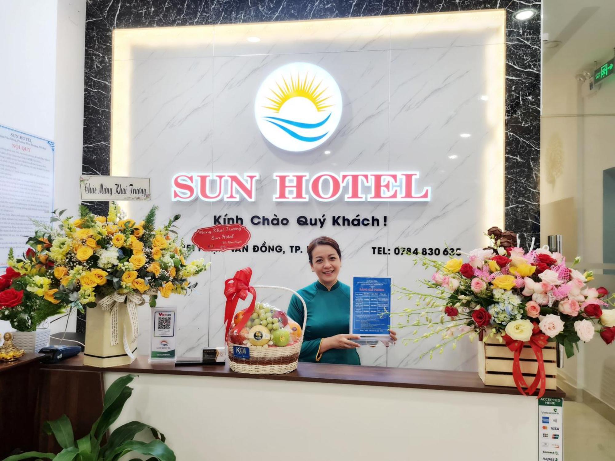 Sun Hotel Hue Exterior photo